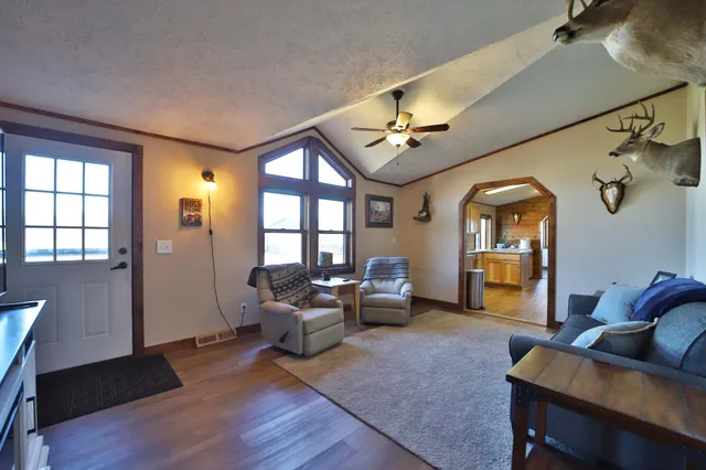 $459,900 | 23605 Highway 18, Deerwood, MN 56444