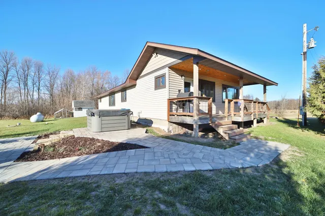 $459,900 | 23605 Highway 18, Deerwood, MN 56444