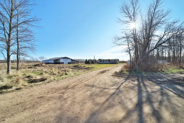 $459,900 | 23605 Highway 18, Deerwood, MN 56444