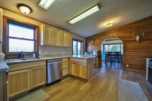 $459,900 | 23605 Highway 18, Deerwood, MN 56444