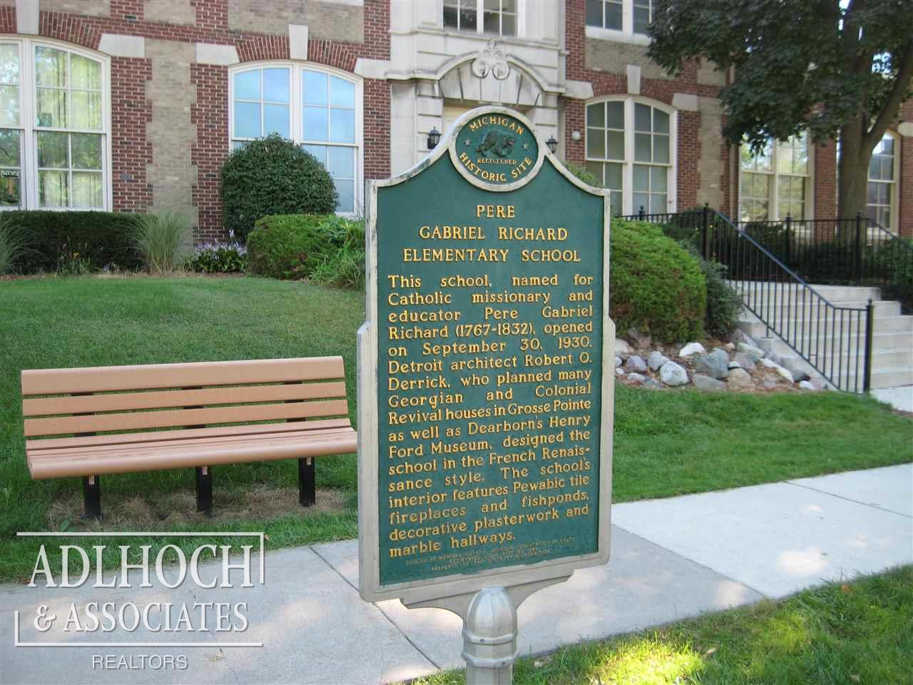 239 McMillan Road Grosse Pointe, MI 48236 - Photo 19 of 20 31289580-18.JPG