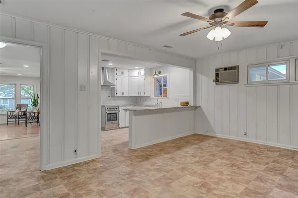 $1,425 | 411 West Taylor Street, Sherman, TX 75092