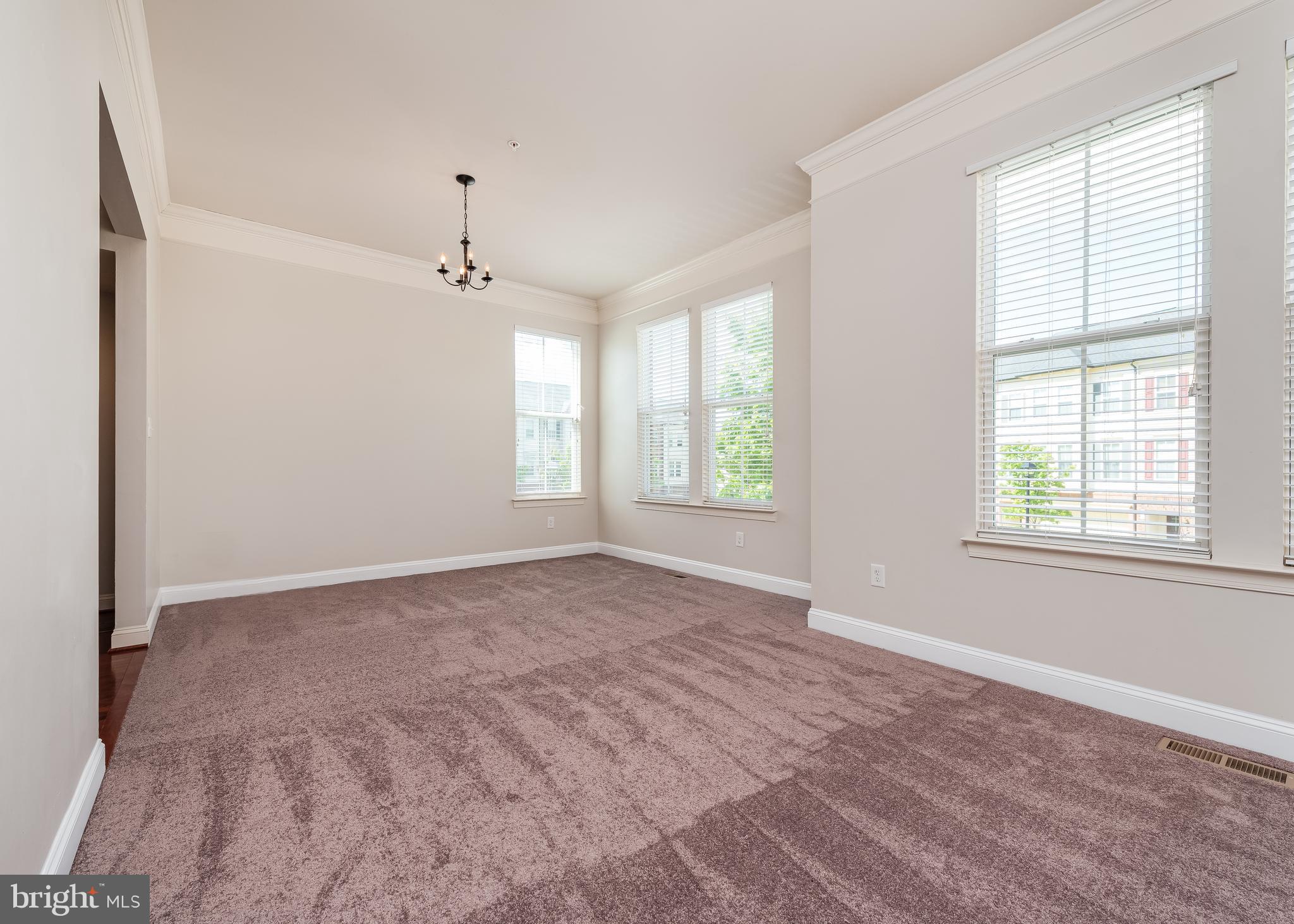 9830 Garden Ranges Laurel, MD 20723 - Photo 5 of 34