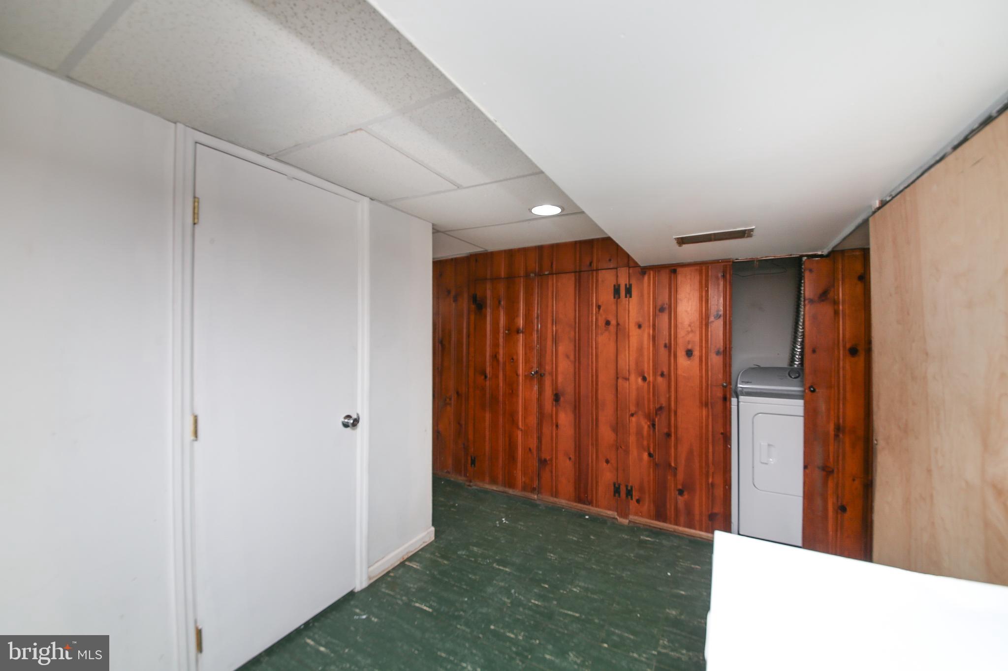 1908 Edge Hill Road Abington, PA 19001 - Photo 18 of 28 Laundry