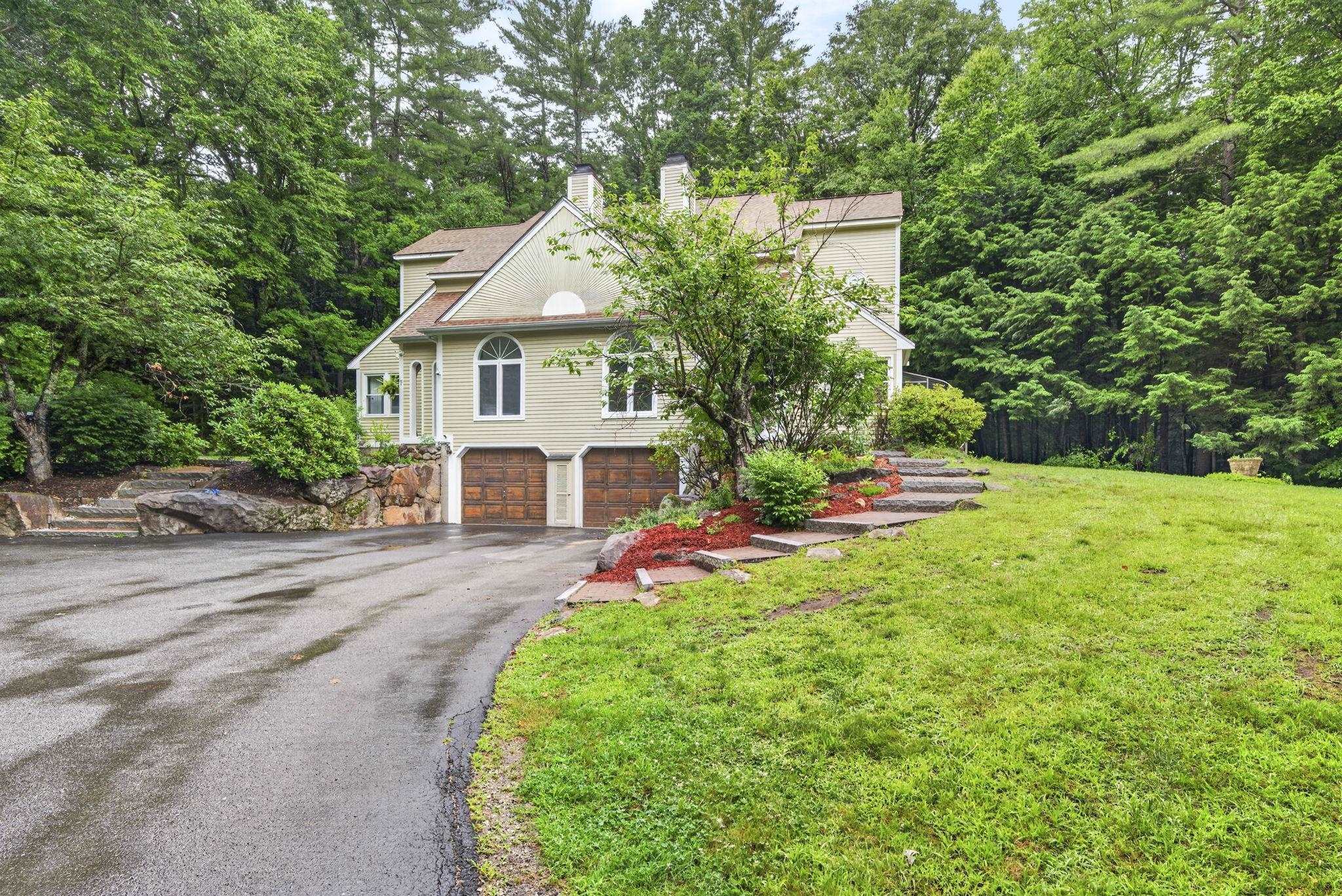 12 Ryan Road, Unit B Goffstown, NH 03045 - Photo 2 of 60