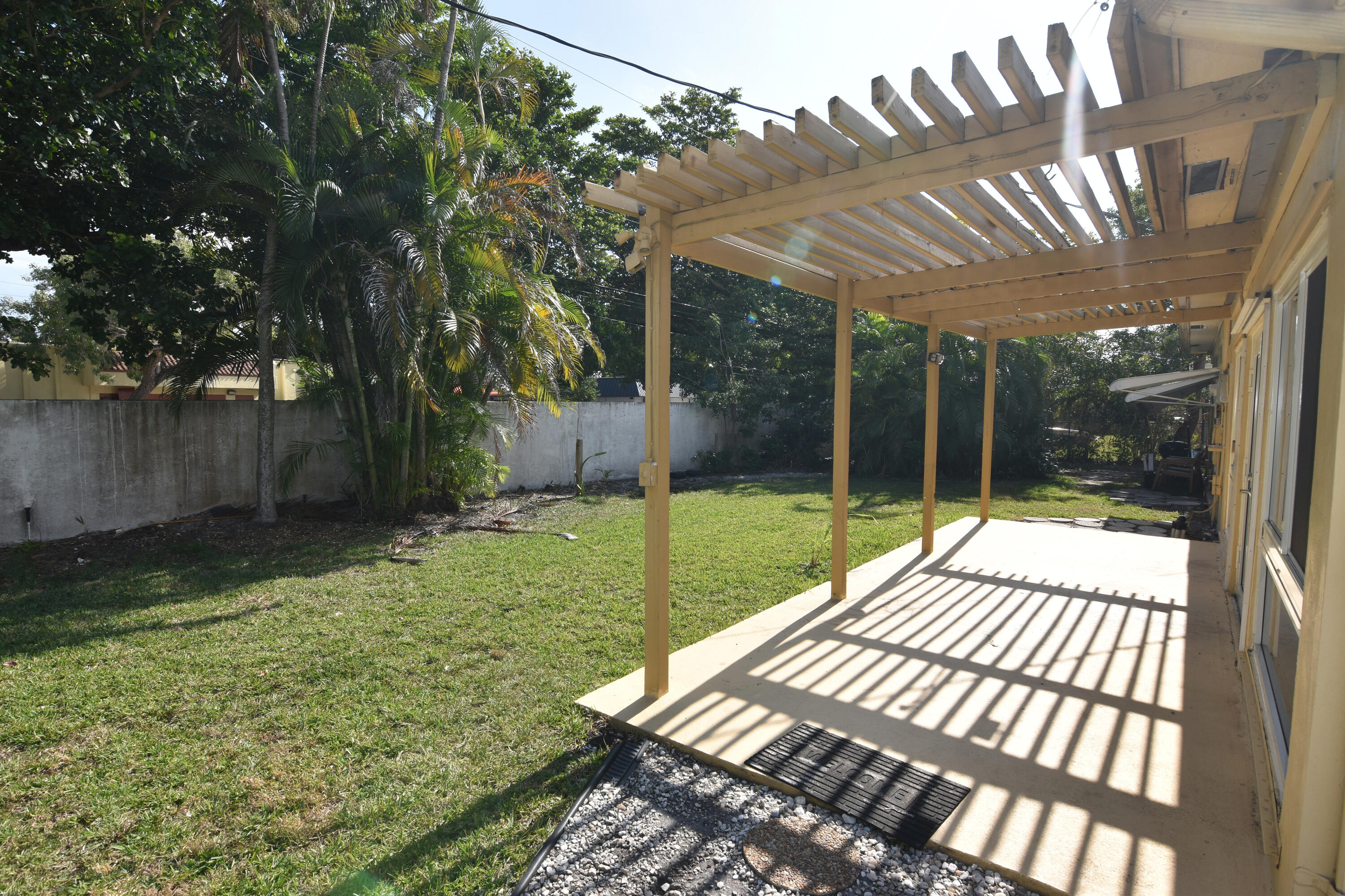 2260 Northeast 5th Avenue Boca Raton, FL 33431 - Photo 25 of 25 Backyard