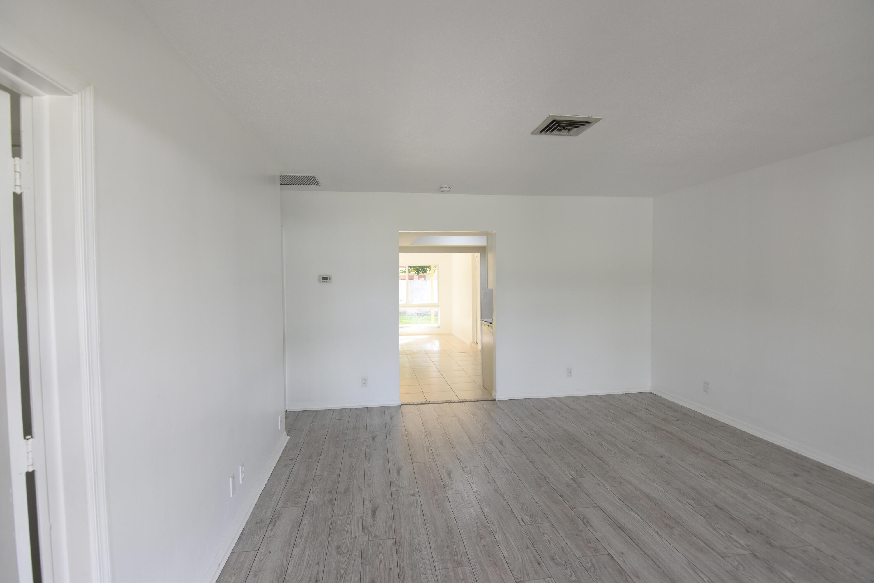 2260 Northeast 5th Avenue Boca Raton, FL 33431 - Photo 5 of 25 Living Room
