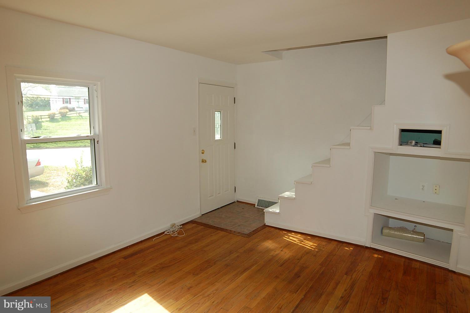 4519 Randolph Road Silver Spring, MD 20906 - Photo 2 of 30 Living Room