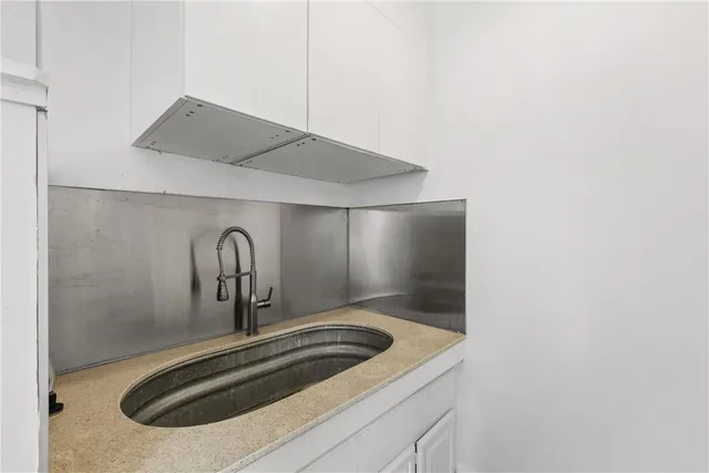 a close view of sink