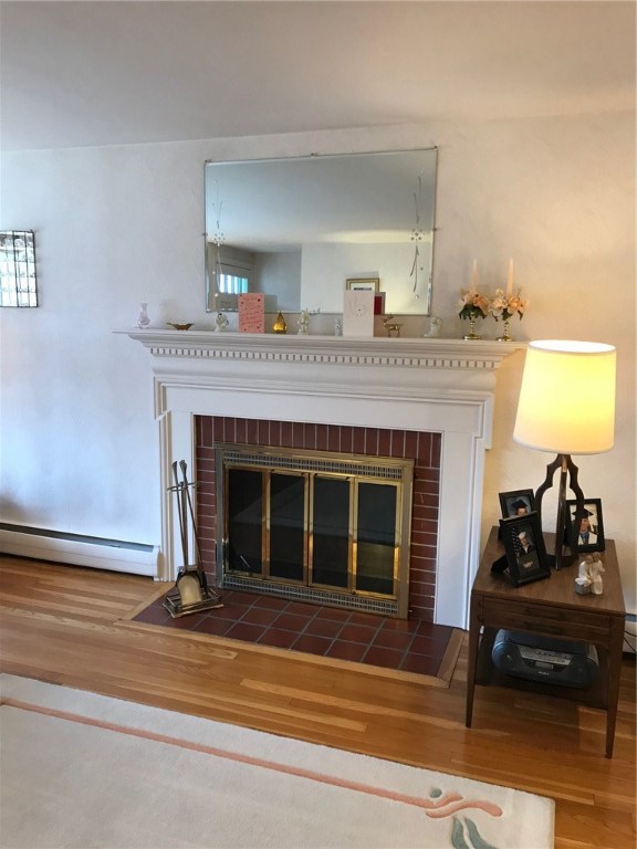 Brick fireplace & mantel