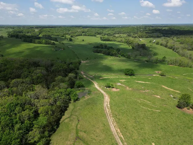 $1,250,000 | 0 Red Barn Road, Grovespring, MO 65662