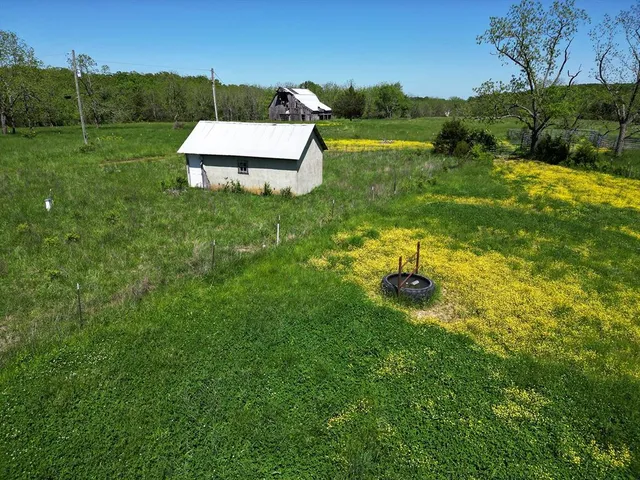 $1,250,000 | 0 Red Barn Road, Grovespring, MO 65662