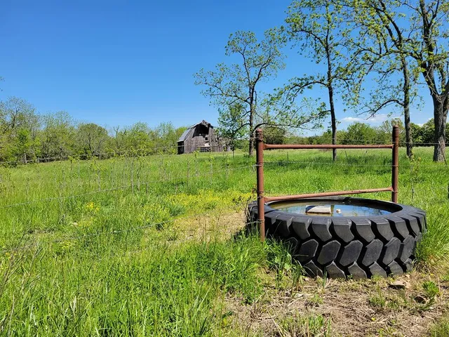 $1,250,000 | 0 Red Barn Road, Grovespring, MO 65662
