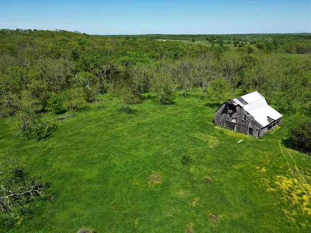 $1,250,000 | 0 Red Barn Road, Grovespring, MO 65662