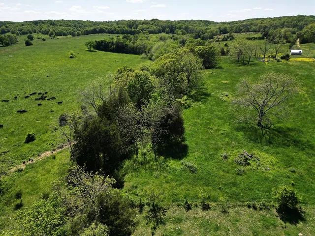 $1,250,000 | 0 Red Barn Road, Grovespring, MO 65662