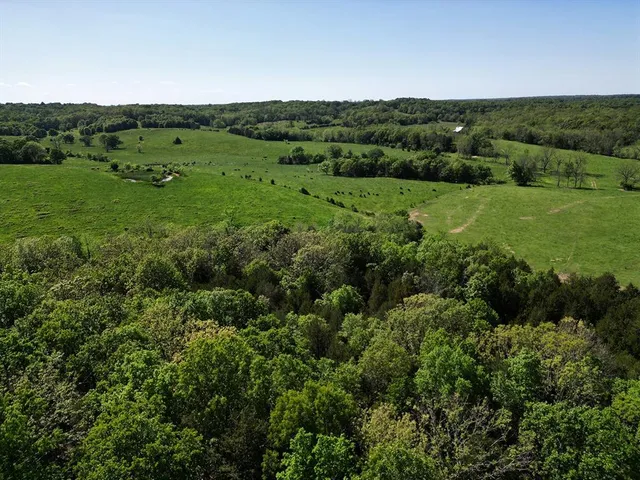 $1,250,000 | 0 Red Barn Road, Grovespring, MO 65662