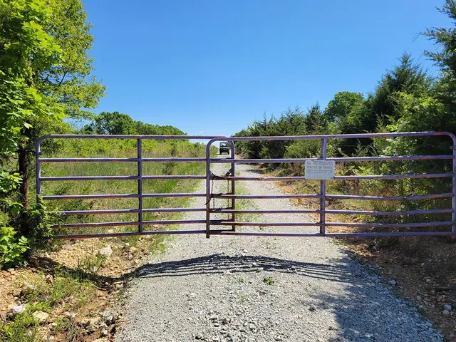 $1,250,000 | 0 Red Barn Road, Grovespring, MO 65662