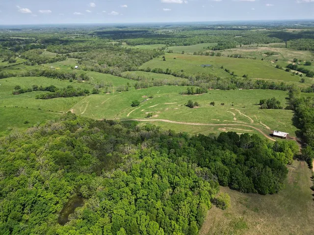 $1,250,000 | 0 Red Barn Road, Grovespring, MO 65662