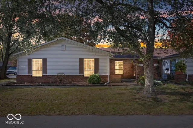 $160,000 | 4810 London Drive, Indianapolis, IN 46254