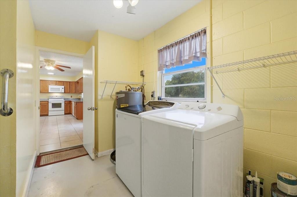 514 Ashley Road Polk City, FL 33868 - Photo 34 of 43 Gallery Image 34