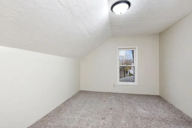 $180,000 | 904 West 8th Avenue, Oshkosh, WI 54902