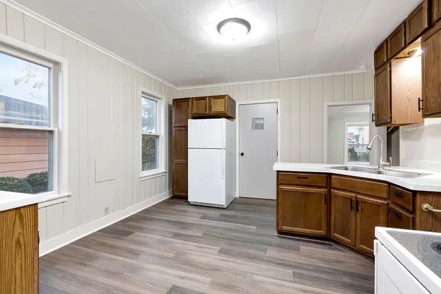 $180,000 | 904 West 8th Avenue, Oshkosh, WI 54902