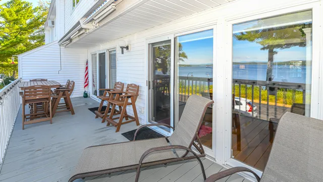 $849,900 | 15 Goodridge Drive, Unit 15, Naples, ME 04055