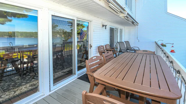 $849,900 | 15 Goodridge Drive, Unit 15, Naples, ME 04055