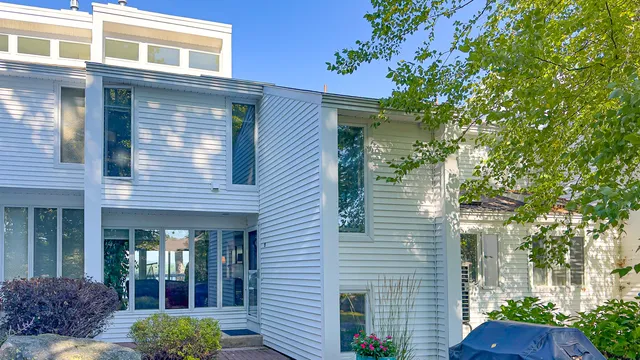 $849,900 | 15 Goodridge Drive, Unit 15, Naples, ME 04055