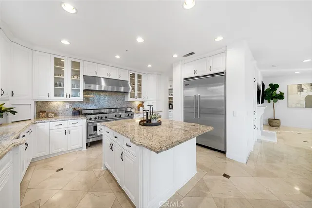 $3,798,000 | 19731 Estate Circle, Huntington Beach, CA 92648