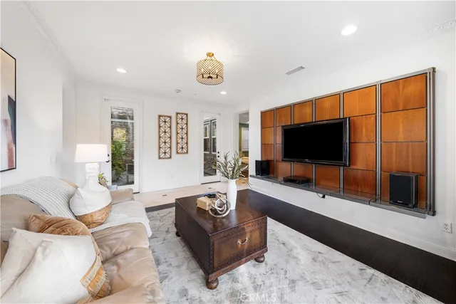 $3,798,000 | 19731 Estate Circle, Huntington Beach, CA 92648