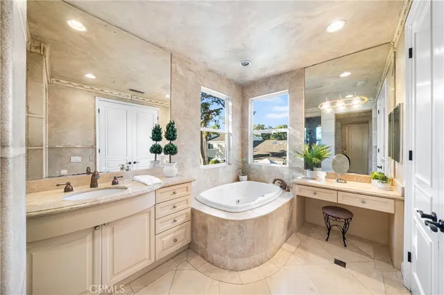 $3,798,000 | 19731 Estate Circle, Huntington Beach, CA 92648