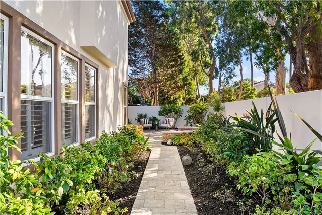 $3,798,000 | 19731 Estate Circle, Huntington Beach, CA 92648