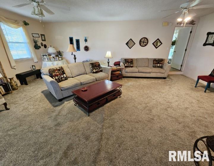 15780 East Breezeway Road Texico, IL 62889 - Photo 4 of 44