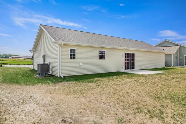 $299,900 | 66 Cobblestone Boulevard, Gas City, IN 46933