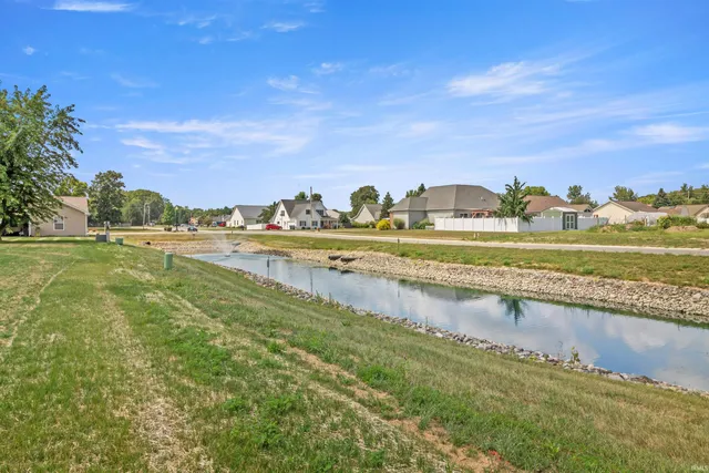 $299,900 | 66 Cobblestone Boulevard, Gas City, IN 46933