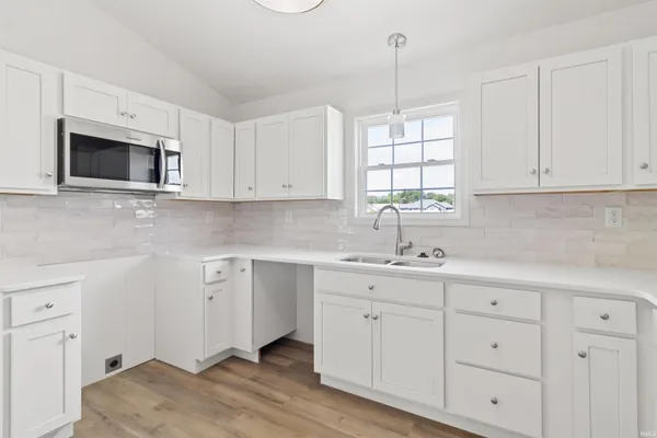 $289,900 | 66 Cobblestone Boulevard, Gas City, IN 46933