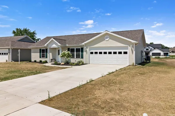 $289,900 | 66 Cobblestone Boulevard, Gas City, IN 46933