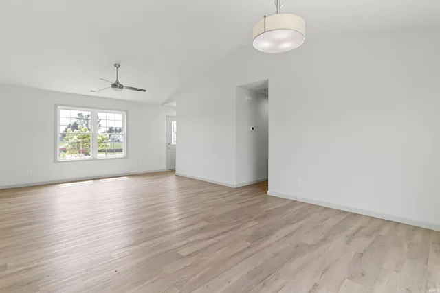 $299,900 | 66 Cobblestone Boulevard, Gas City, IN 46933