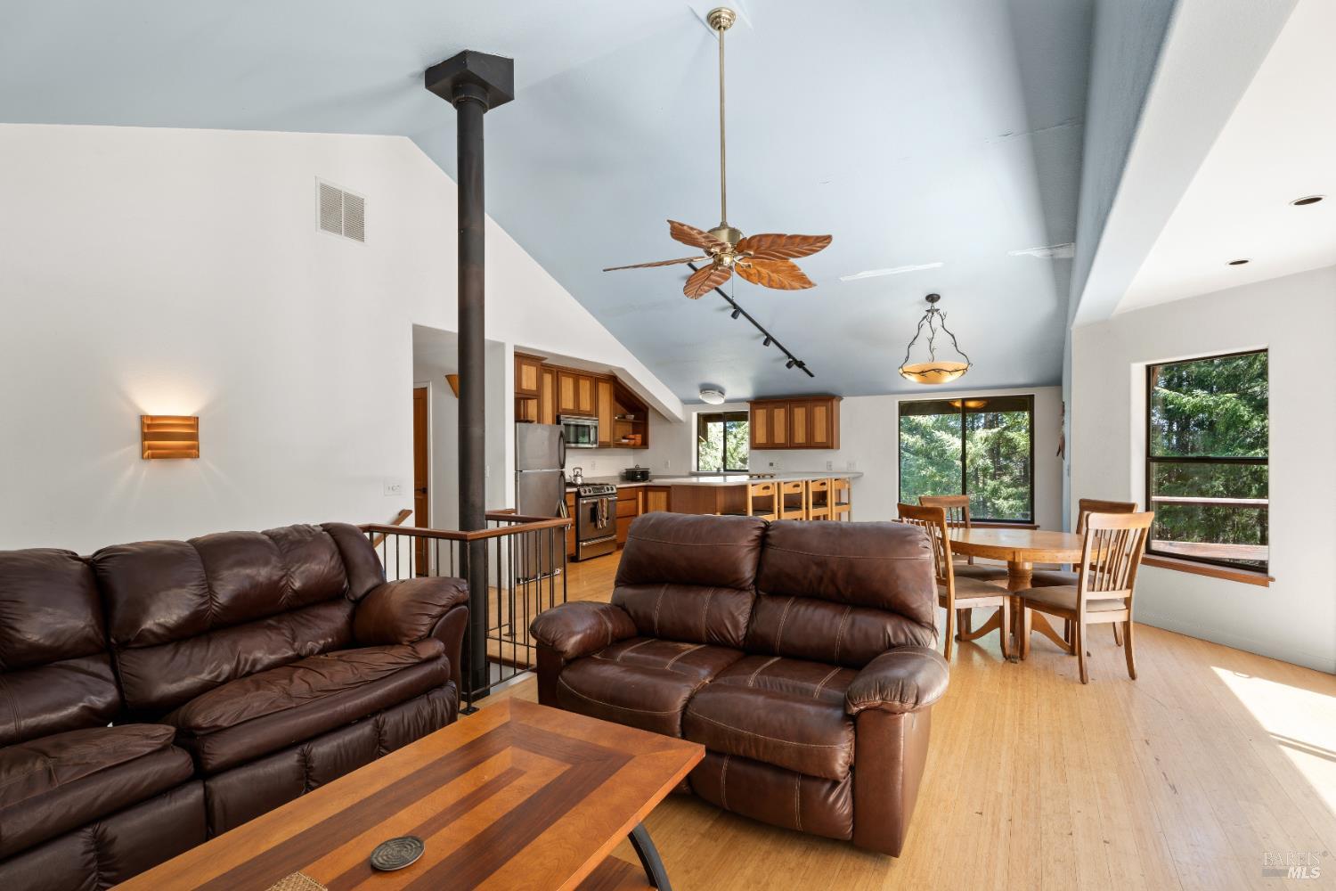 56481 Registered Guest Road Laytonville, CA 95454 - Photo 15 of 35