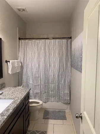 $2,100 | 6513 Knox Street, Houston, TX 77091
