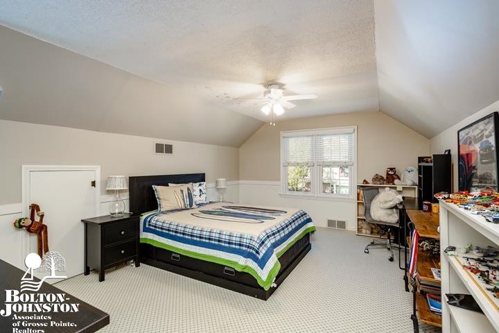 63 Ridge Road Grosse Pointe Farms, MI 48236 - Photo 23 of 50