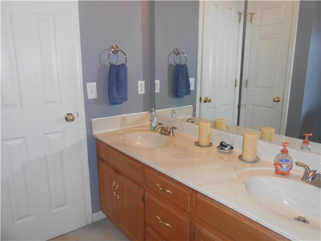 1072 Tulip Grove Road Hermitage, TN 37076 - Photo 8 of 15 Gallery Image 8