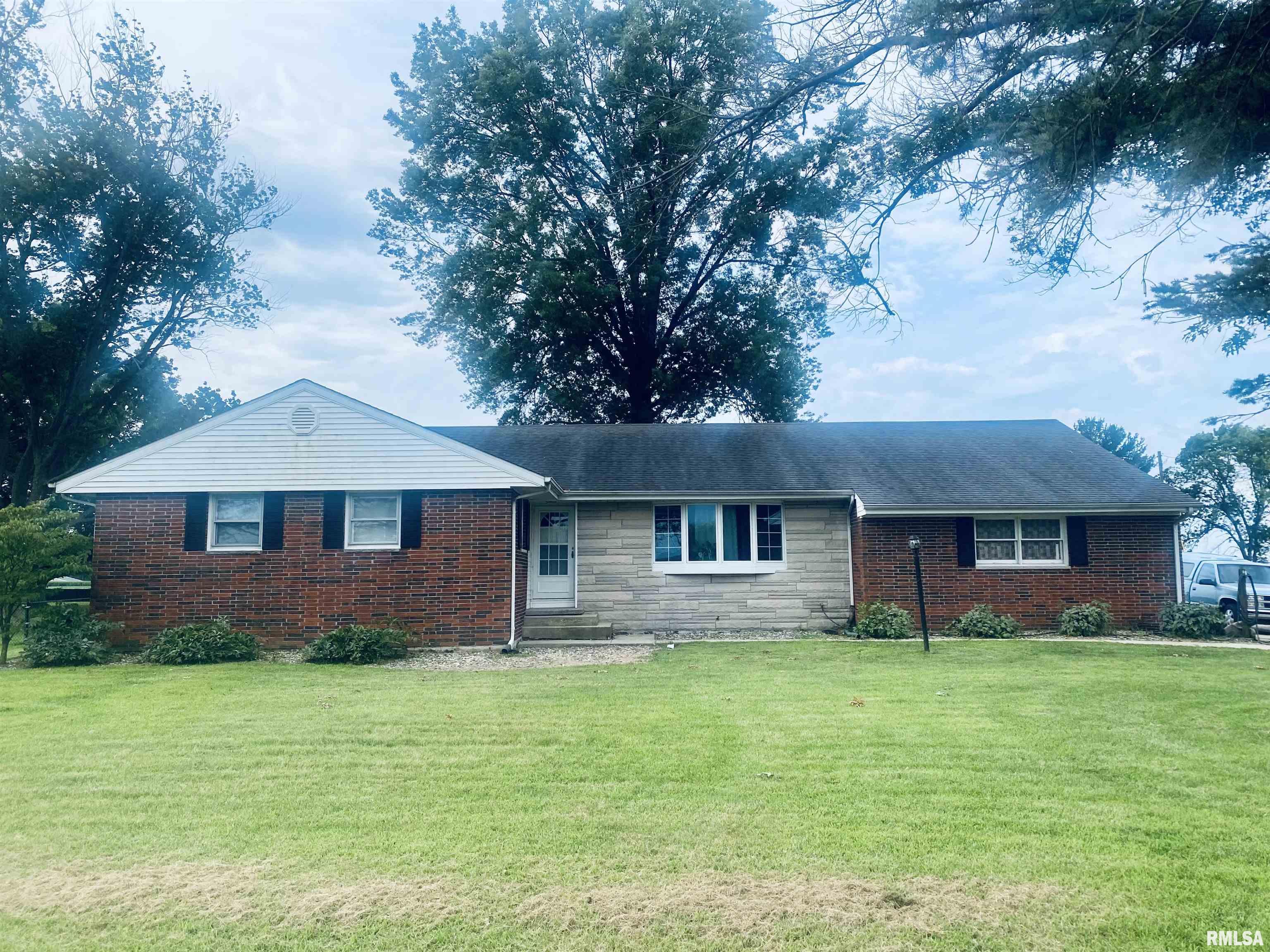 2788 Vigal Road Springfield, IL 62712 - Photo 1 of 31