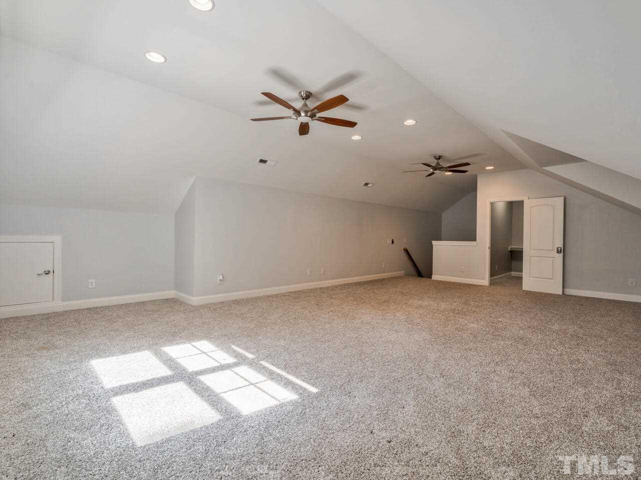10920 Honeycutt Road Raleigh, NC 27614 - Photo 22 of 27
