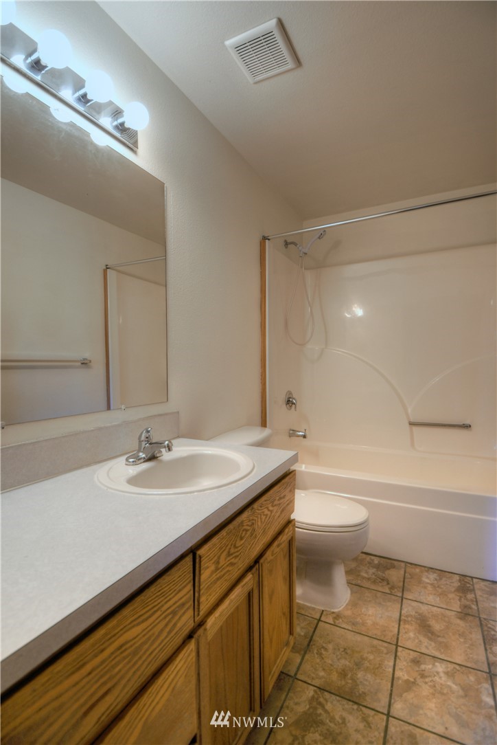 6716 198th Way Southwest Rochester, WA 98579 - Photo 10 of 22