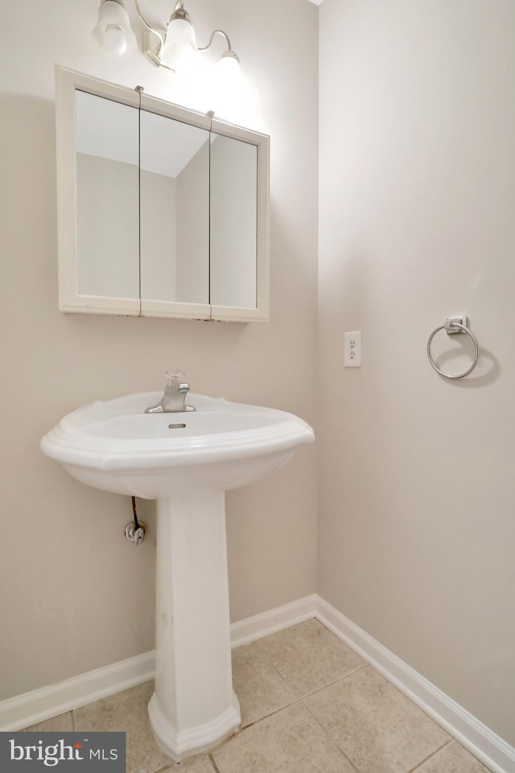 261 Fairview Road Gore, VA 22637 - Photo 19 of 45 Half bath