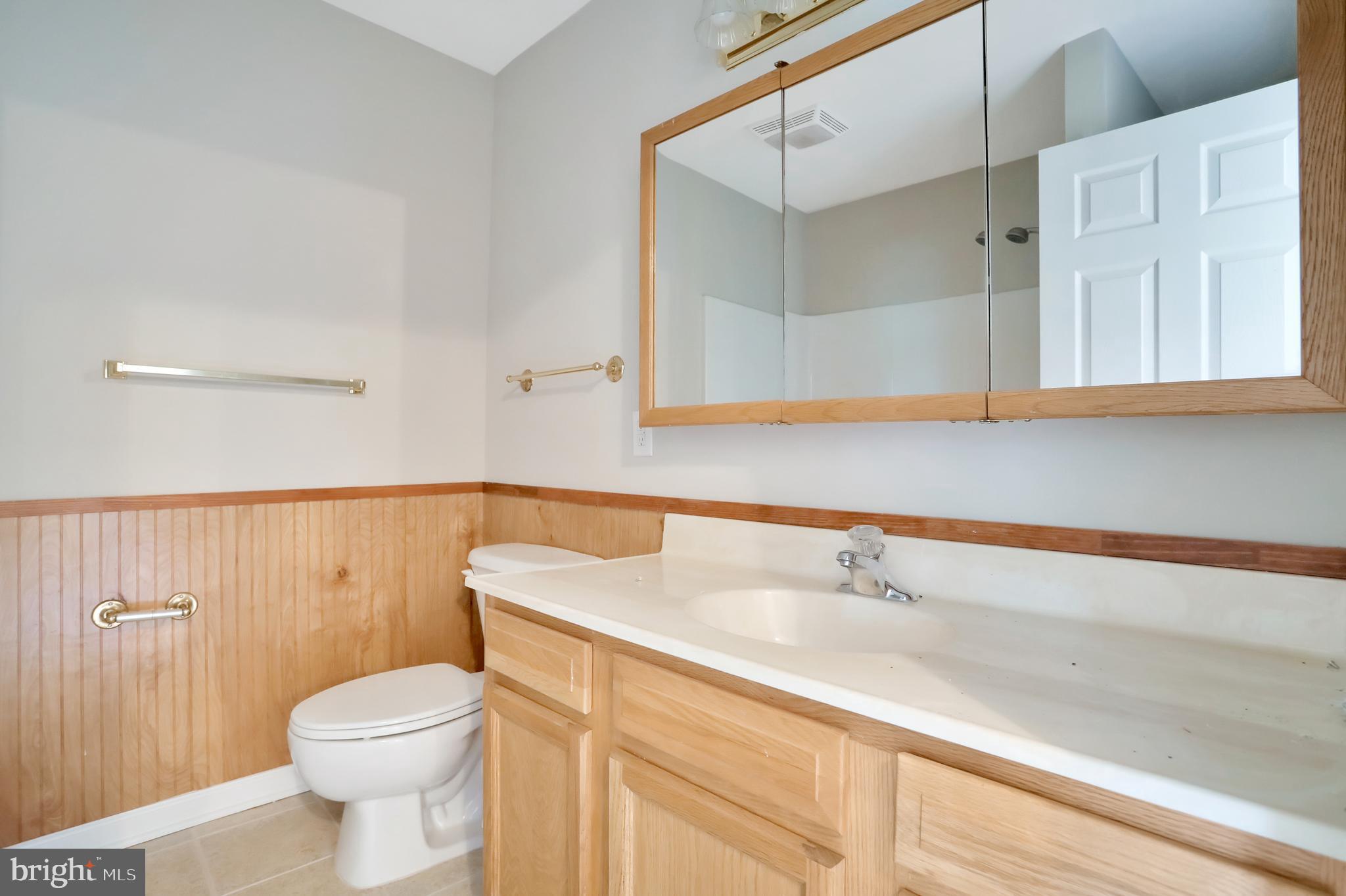 261 Fairview Road Gore, VA 22637 - Photo 24 of 45 Full bathroom on second level