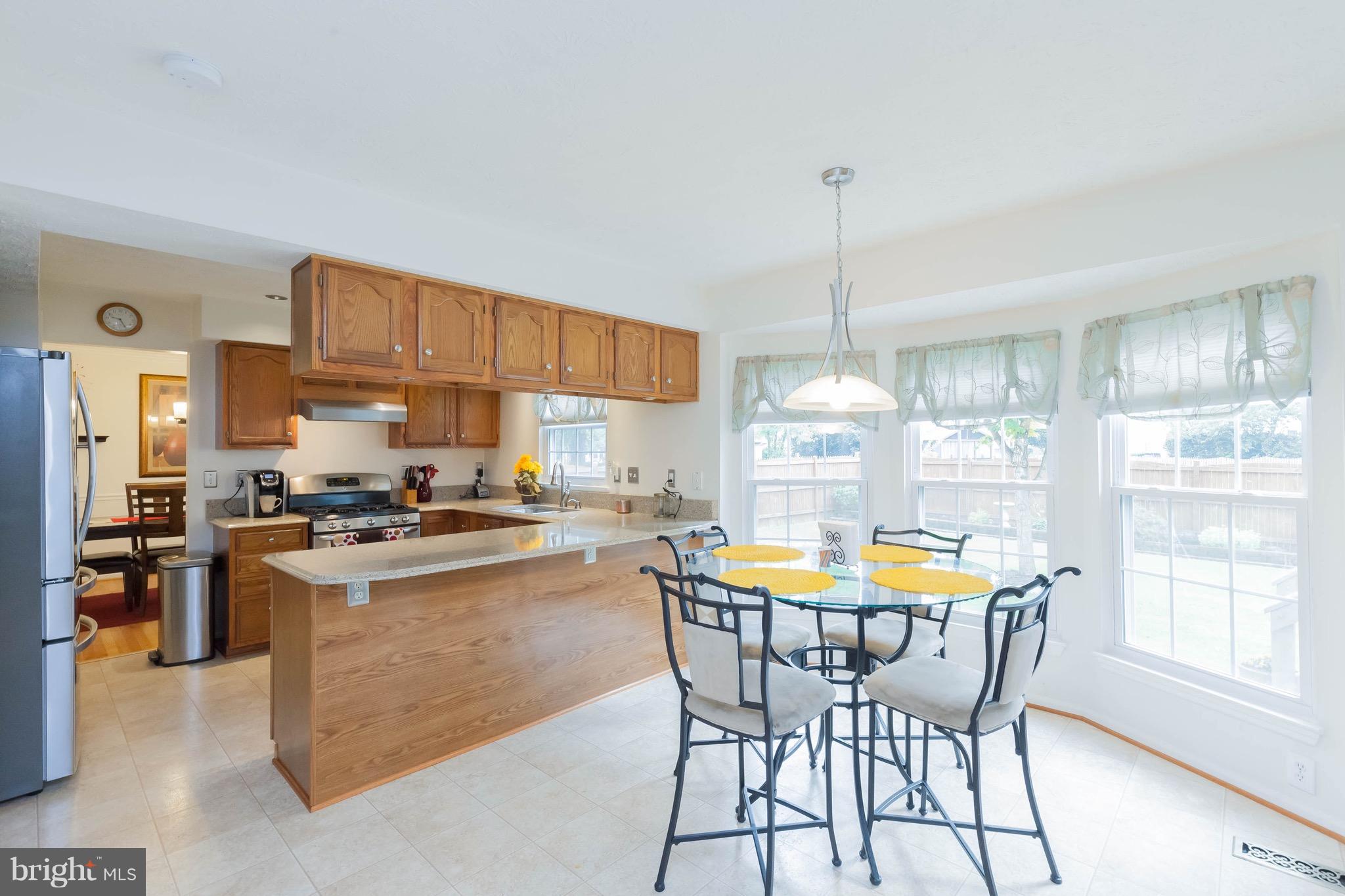 706 Monarch Ridge Road Frederick, MD 21703 - Photo 10 of 30 Eat in Kitchen