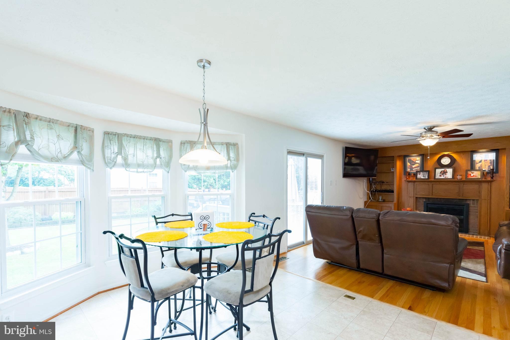706 Monarch Ridge Road Frederick, MD 21703 - Photo 12 of 30 Eat in Kitchen, Family room, Gas Fireplace
